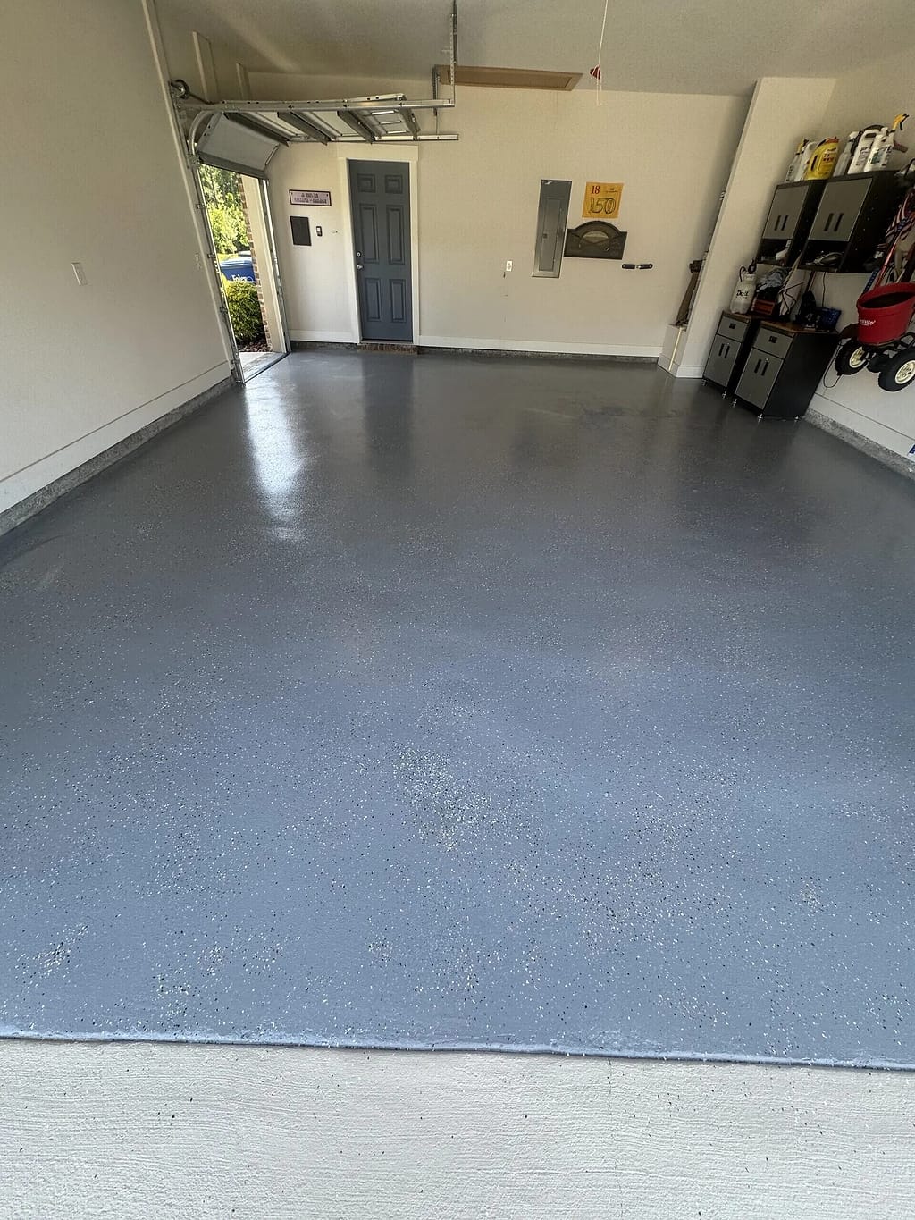 Garage Door Deco Flakes Sand And Pebble: Exterior Painting in Foley, Baldwin County, Alabama by Paint Doctors LLC.