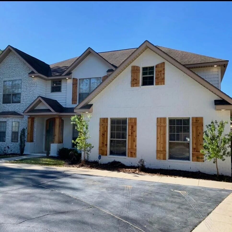 Masonry Page Hero Brick White — Exterior Painting in Spanish Fort, Baldwin County, Alabama by Paint Doctors LLC.