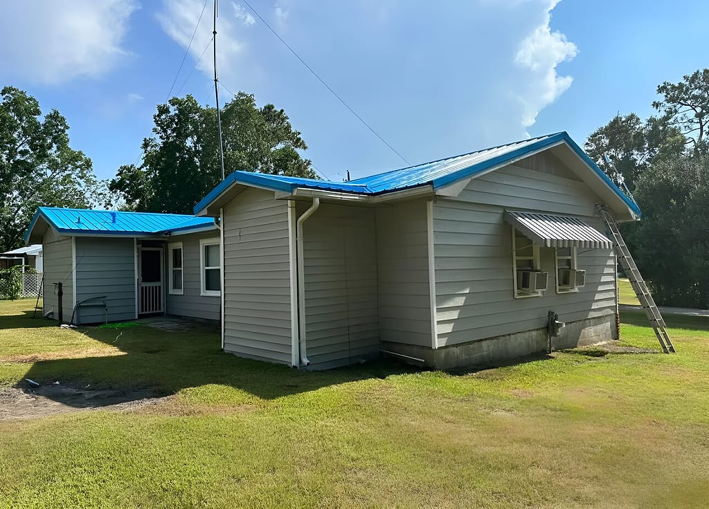 Metal Roof: Exterior Painting in Bay Minette, Baldwin County, Alabama by Paint Doctors LLC.
