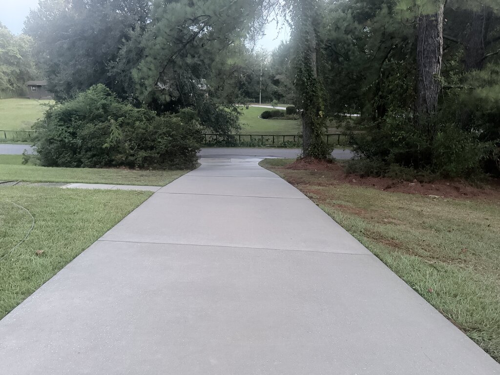 Clean Concrete Driveway Power Washed — Exterior Painting in Daphne, Baldwin County, Alabama by Paint Doctors LLC.