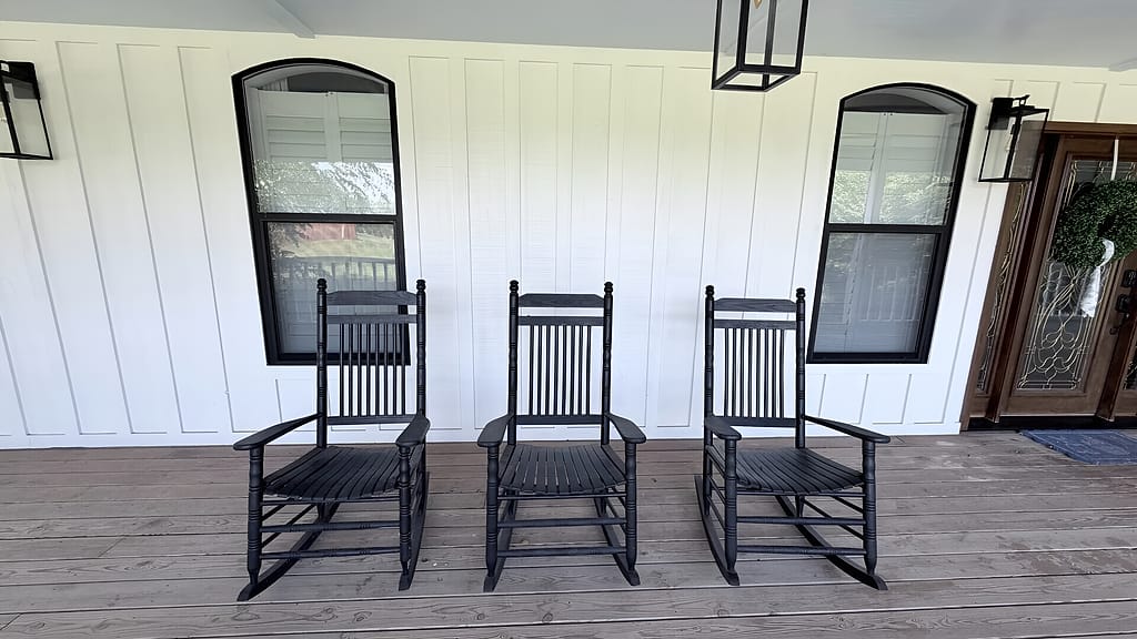 Rocking Chairs in Pure White SW7005 and Tricorn Black SW6258, Exterior Painting in Stapleton, Alabama by Paint Doctors LLC