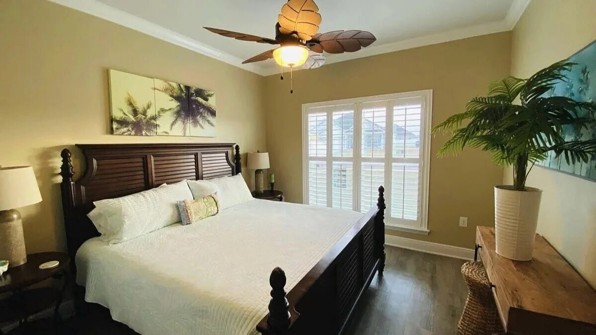 Bedroom Beige White Trim — Interior Painting in Daphne, Baldwin County, Alabama by Paint Doctors LLC.