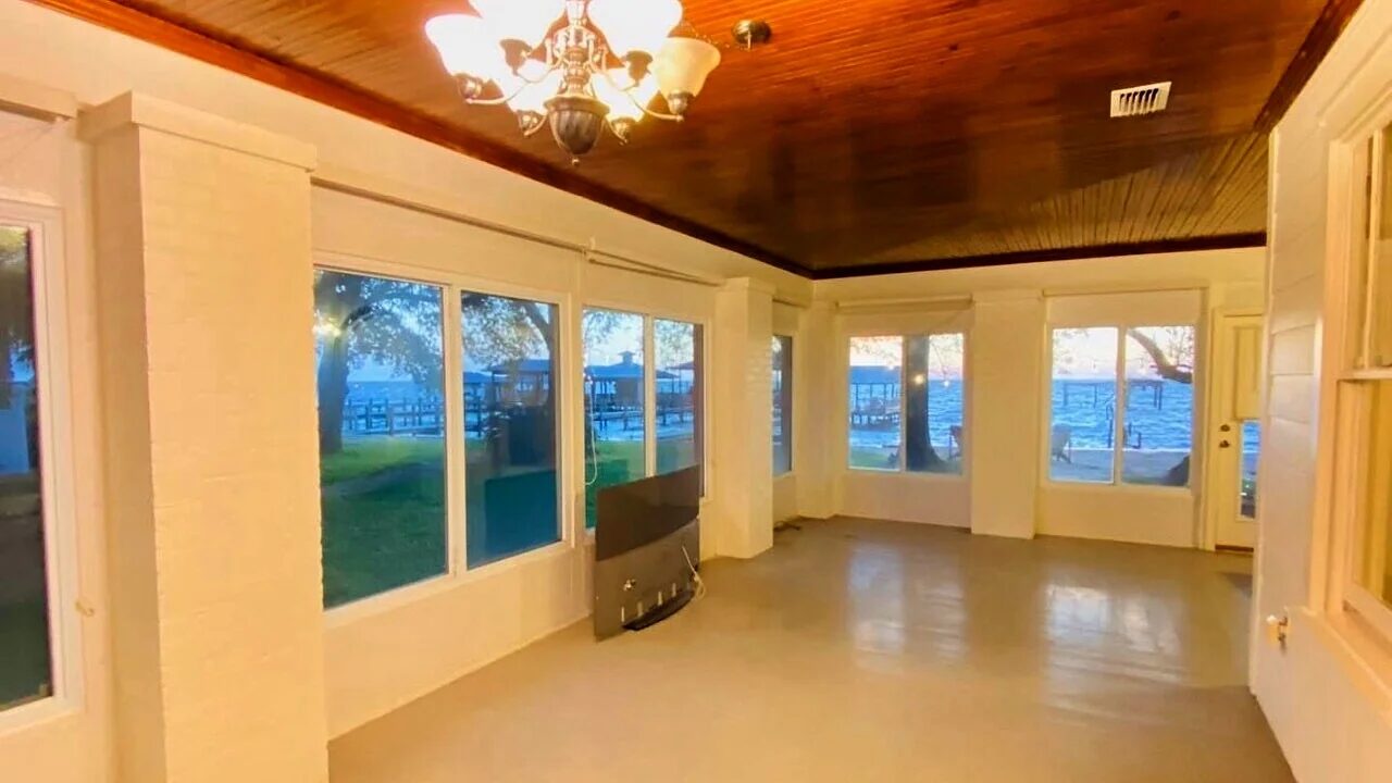Stain Ceiling Sunroom — Interior Painting in Fairhope, Baldwin County, Alabama by Paint Doctors LLC.